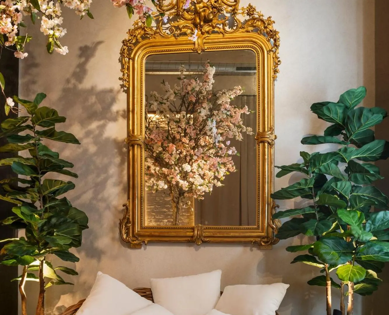 City Center - Avenue Luxury Apartment - Private Free Parking Seville